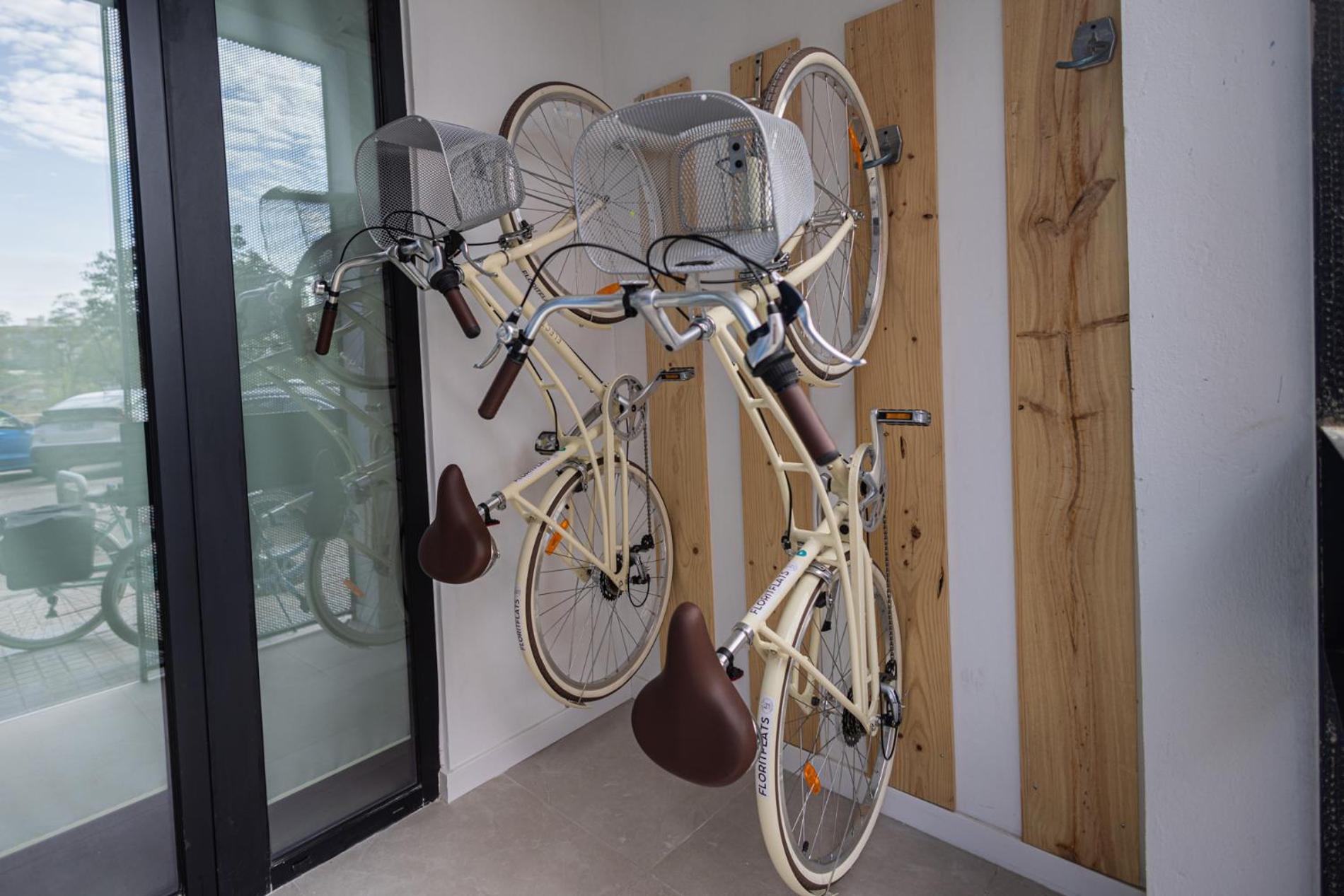 Florit Flats - The Joaquin Sorolla Apartments With Bicycles Walencja Zewnętrze zdjęcie